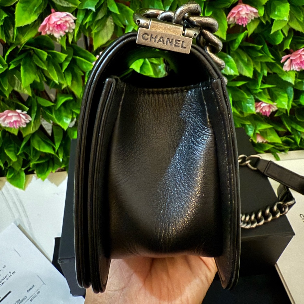 Chanel Boy Black Quilted Leather Small crossbody Shoulder Bag - Picture 11 of 14